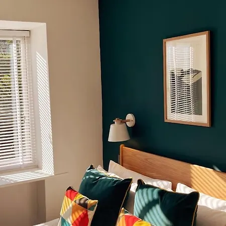 Langdale Boulders, Ambleside, Fantastic Views * Chapel Stile